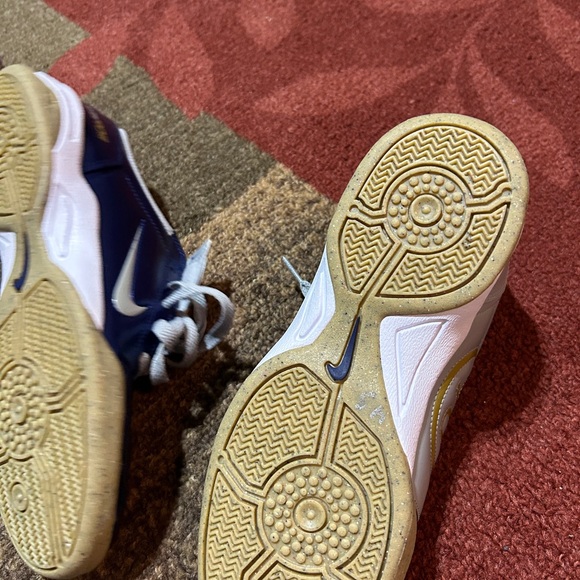 Nike Blue and White Athletic Shoes - Picture 13 of 16